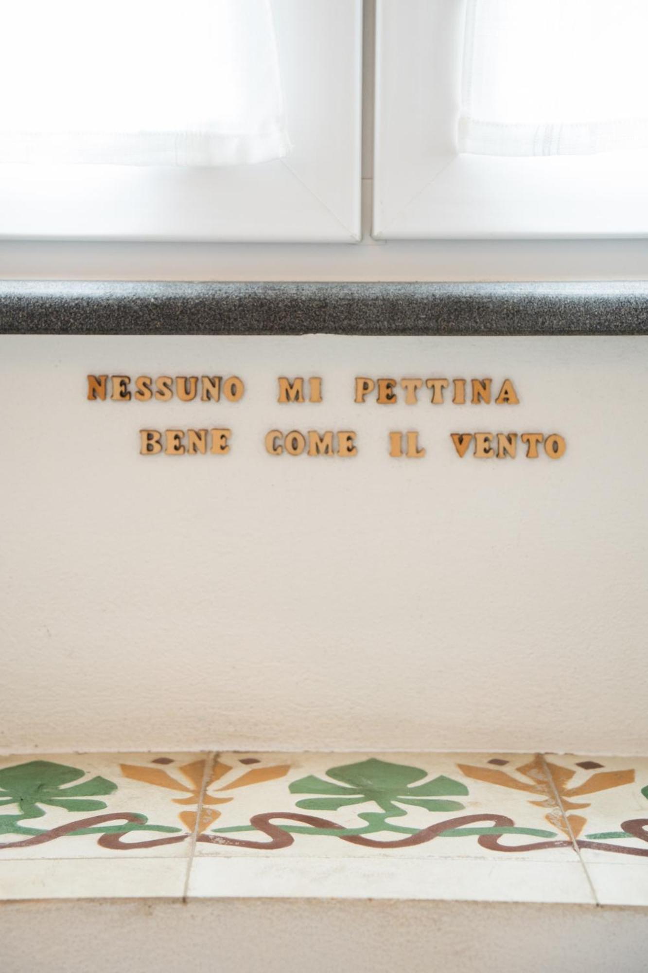 B&B Terra - Stanza Poesia Carloforte Kültér fotó