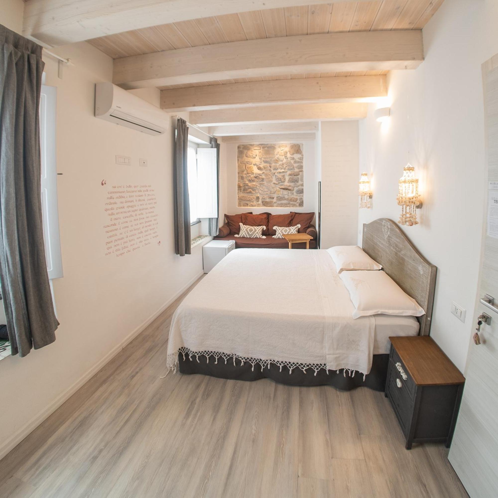 B&B Terra - Stanza Poesia Carloforte Kültér fotó